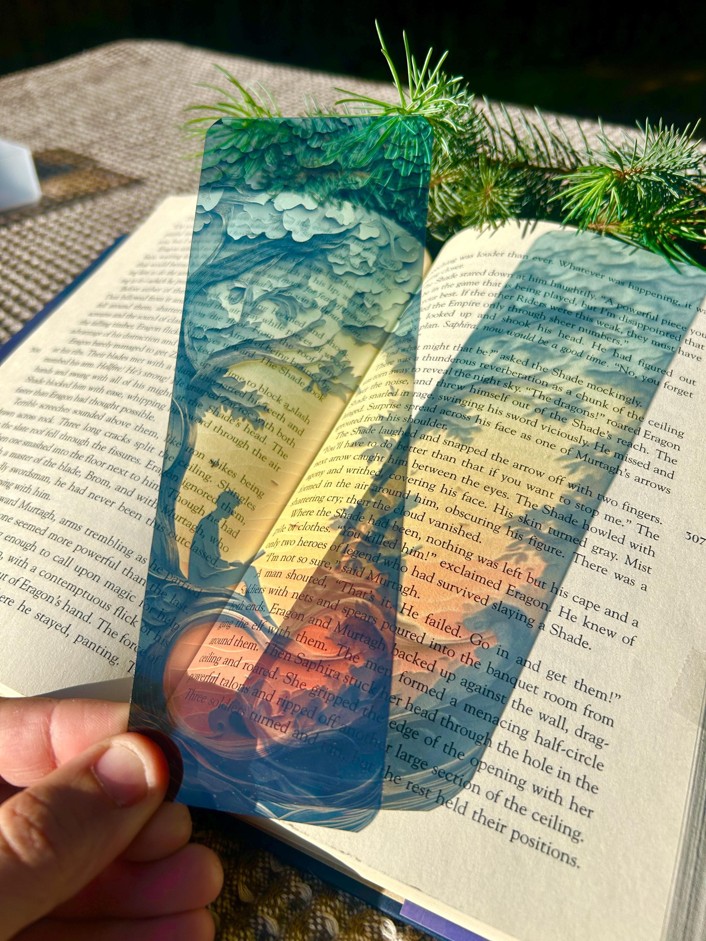 Silhouette Reading Under Tree Transparent Bookmark – Sunset Scene Artistic Book Lover Gift with Nature Theme and Double-Sided Design