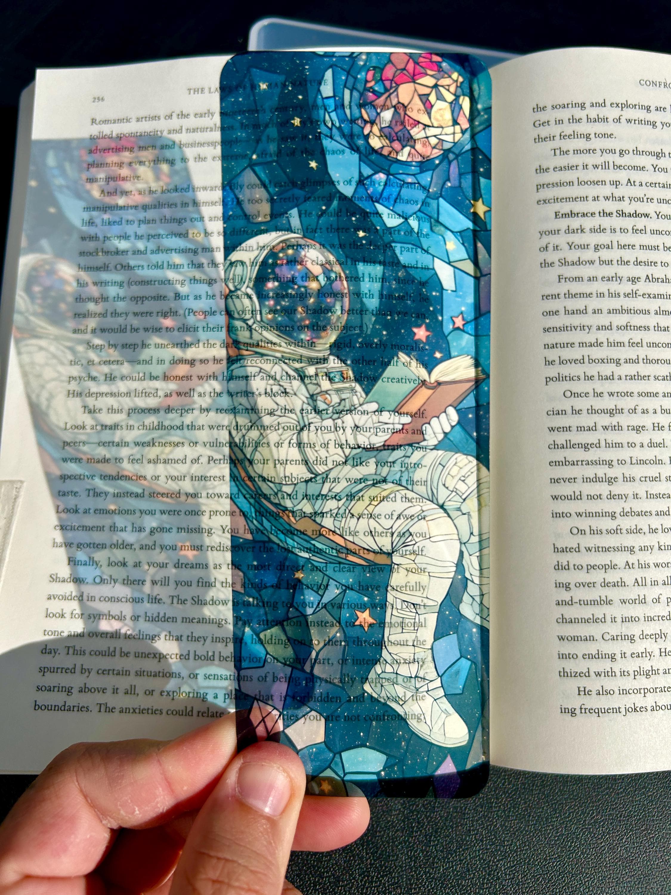 Astronaut Reading Bookmark β Cosmic Space Art for Book Lovers β Galaxy Starry Night Bookmark β Bookish Gift β Astronaut in Space Bookmark