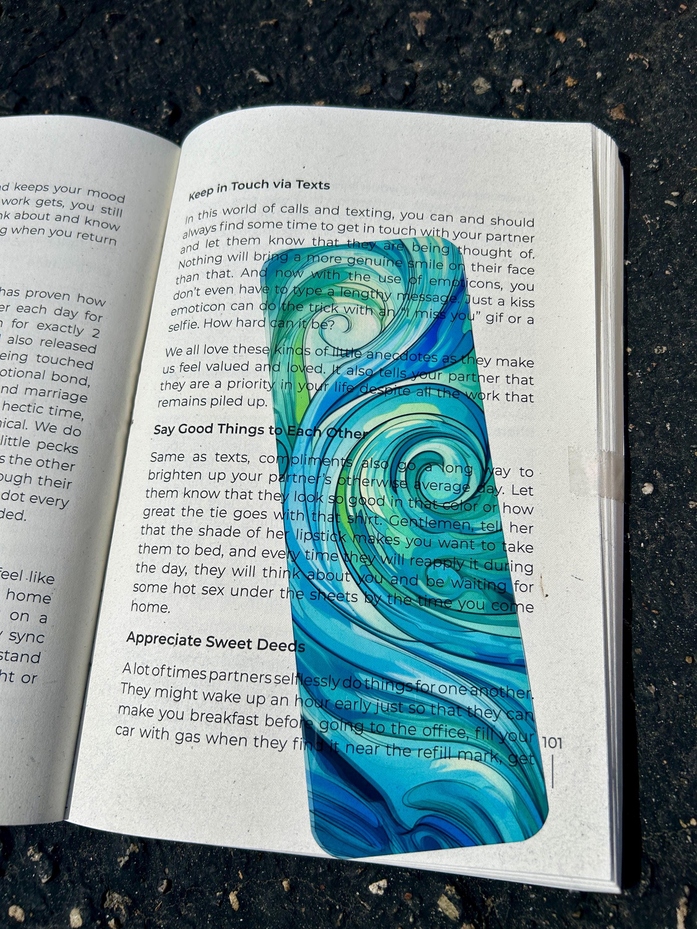 Abstract Ocean Wave Bookmark – Vibrant Beach-Inspired Art, Coastal Design, Unique Ocean Lover Gift, Perfect for Bookworms