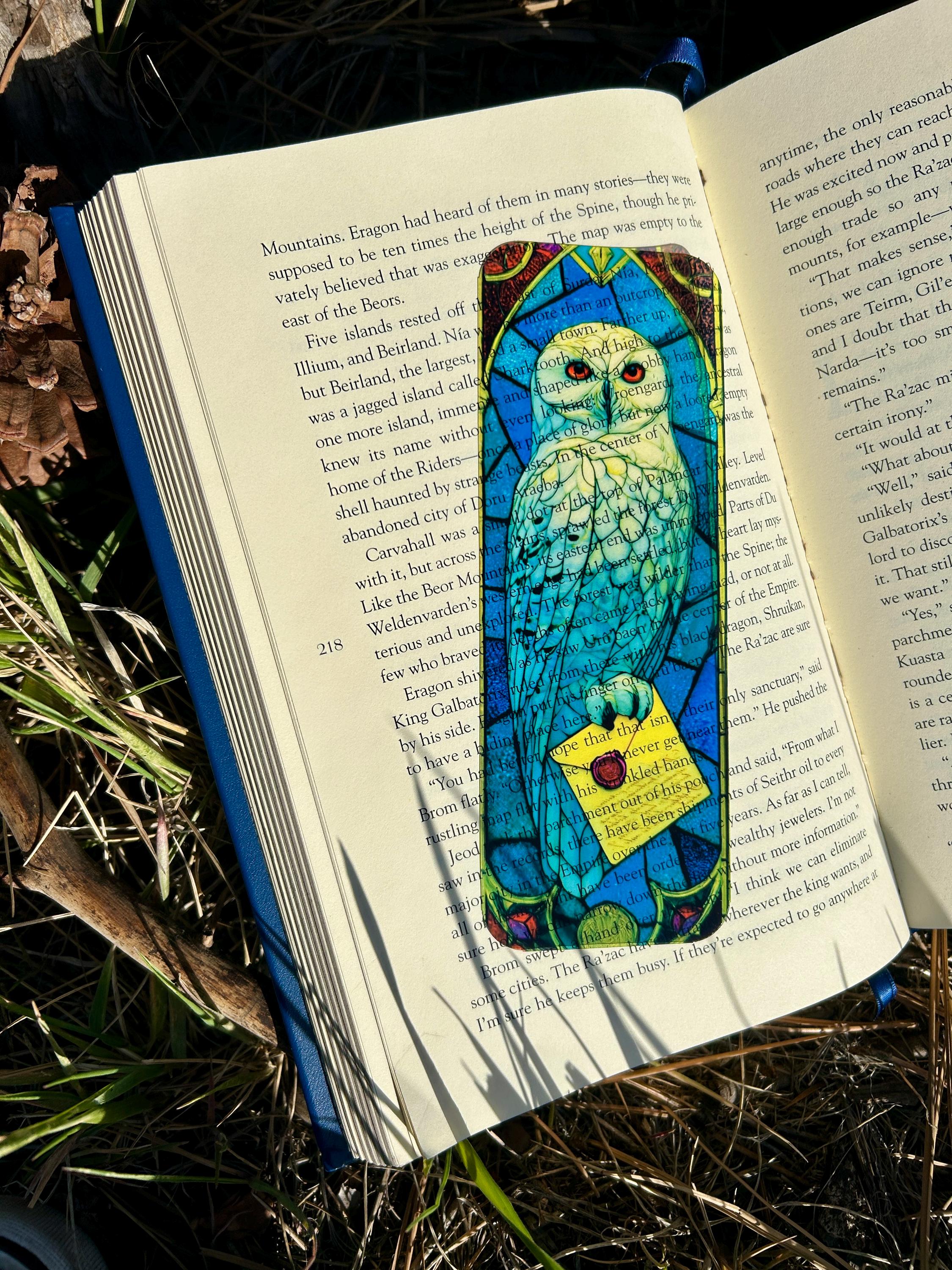 Wizard Letter Owl Suncatcher Bookmark, Magical Owl Post Design, Fantasy Book Lover Gift, Enchanted Messenger Owl Bookmark