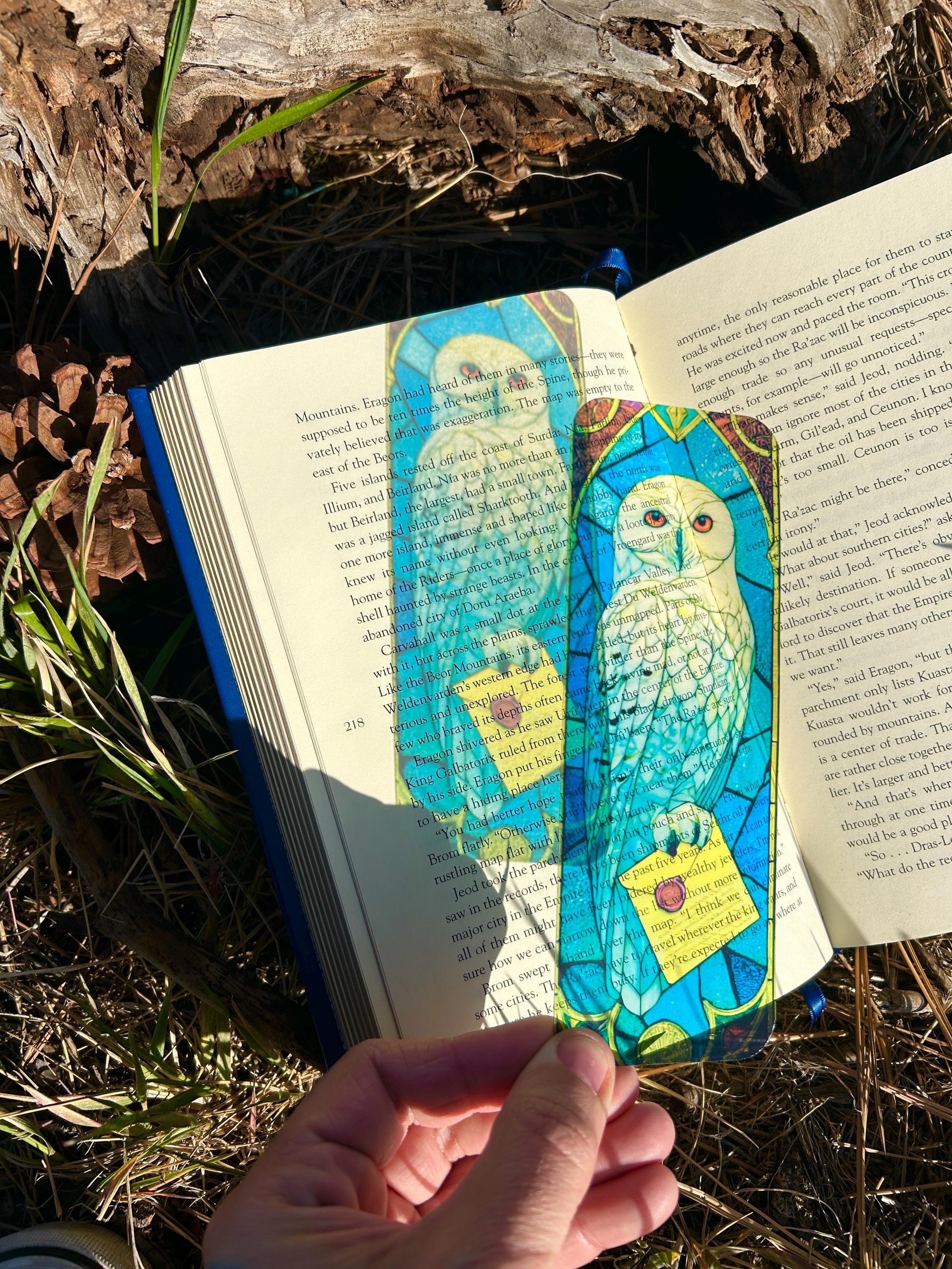 Wizard Letter Owl Suncatcher Bookmark, Magical Owl Post Design, Fantasy Book Lover Gift, Enchanted Messenger Owl Bookmark