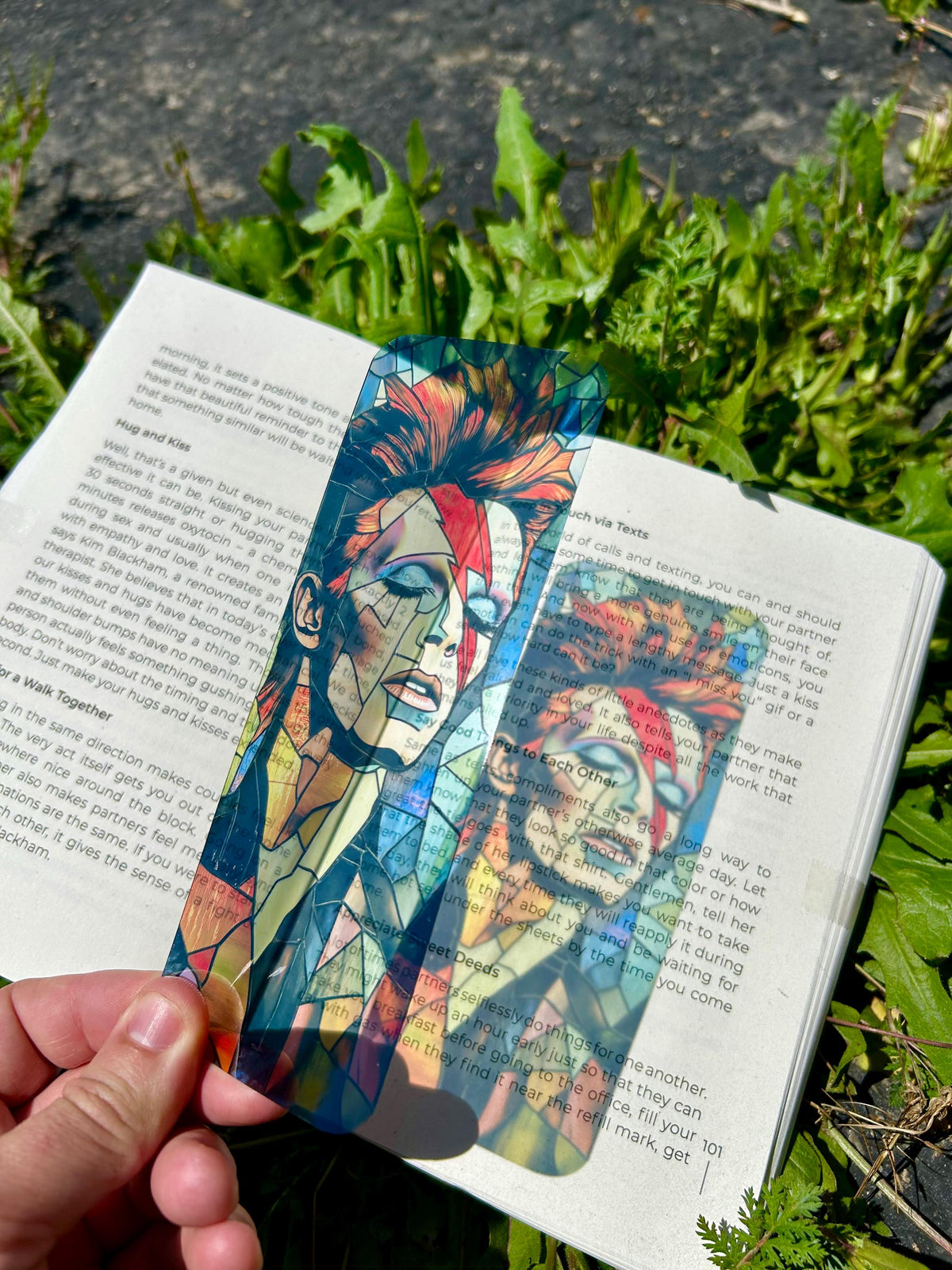 Bowie Bookmark - Legendary Bowie Gift, Music Icon Page Marker, Ziggy fan David Art Stardust, Rock Star Memorabilia for Book Lovers